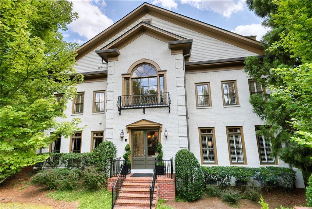 3127 Lenox Road NE 44
