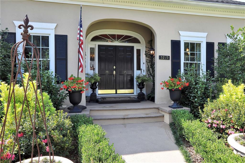 5215 Coacoochee Terrace