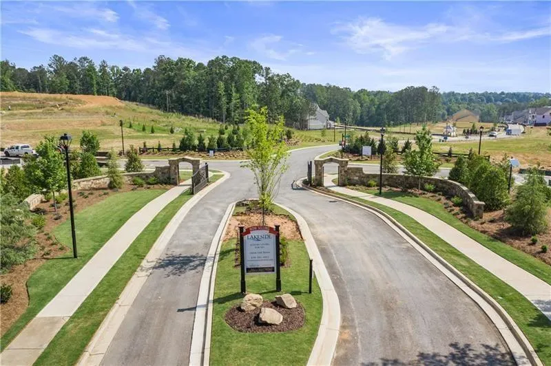 Canton, Georgia 30114, United States, 3 Bedrooms Bedrooms, ,3 BathroomsBathrooms,Residential,Pending,14808