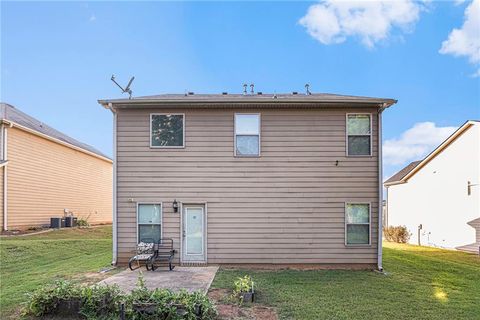 A home in Fairburn