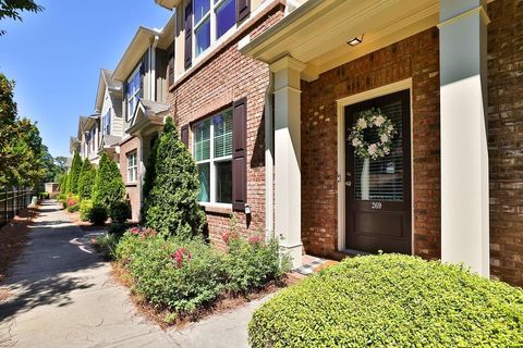 Townhouse in Smyrna GA 269 Aventine Lane 2.jpg