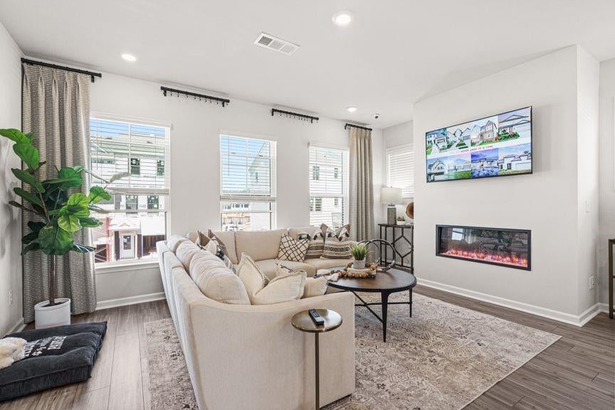 609 Rose Hill Lane
