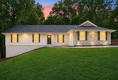 Homes For Sale - 610 Pine Grove Road<br/> Roswell, GA 30075