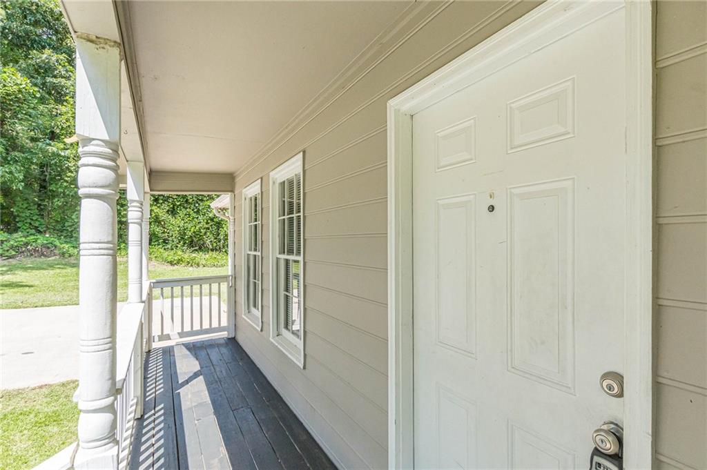 6226 Pine Lane, Douglasville, Georgia image 7