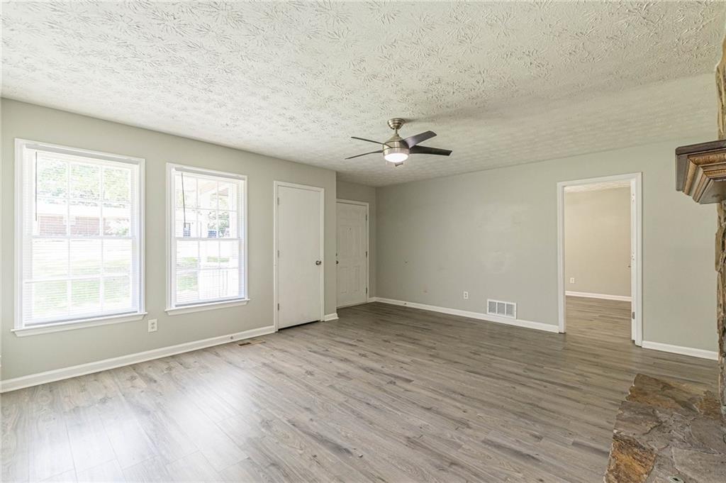 6226 Pine Lane, Douglasville, Georgia image 27