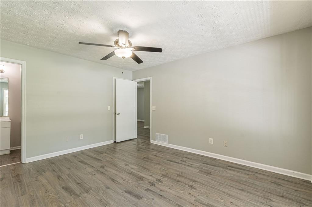 6226 Pine Lane, Douglasville, Georgia image 31