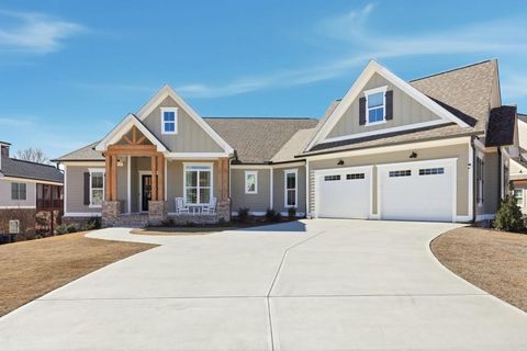 Homes For Sale - 33 Baker Pond Court<br/> Jefferson, GA 30549