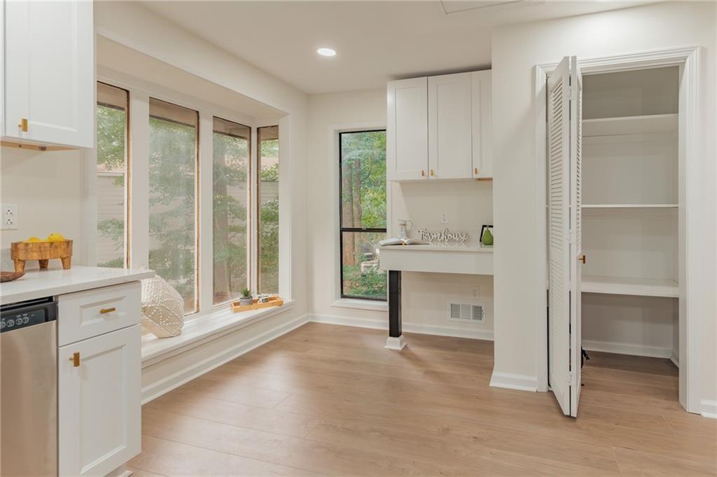 Holly Spgs East - Residential Lease