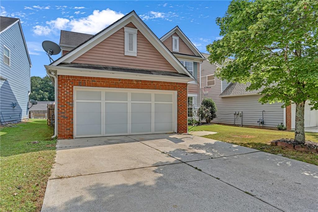 2220 Laurelton Lane