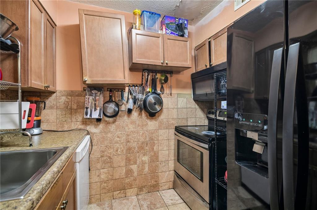 3615 Cobble Mill Lane