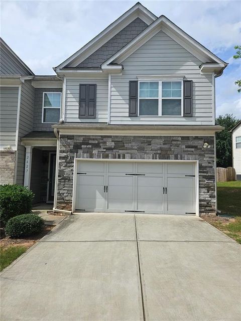 Townhouse in Lithonia GA 2627 Stonekey Bend.jpg