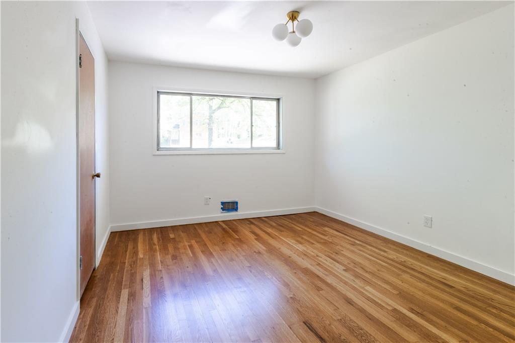 558 Larchmont Drive, Atlanta, Georgia image 23
