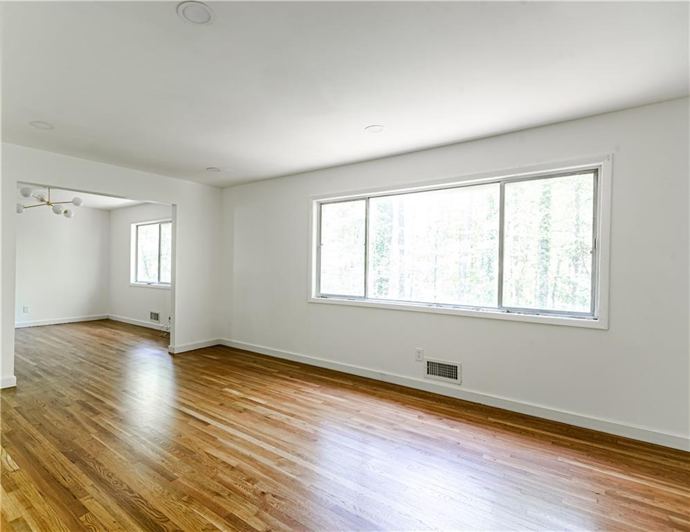 558 Larchmont Drive, Atlanta, Georgia image 13