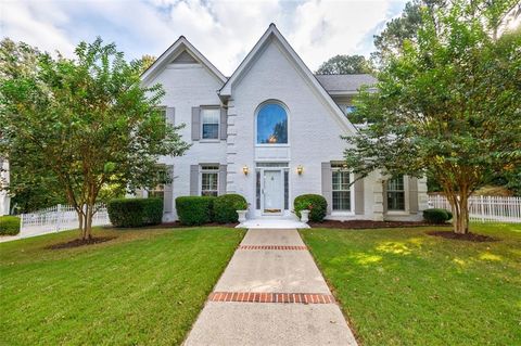 Photo of 160 Savannah Estates Drive, Sandy Springs, GA 30350 (MLS # 7646098)