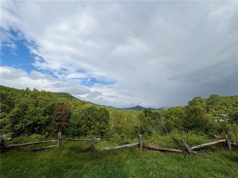 A home in Hiawassee