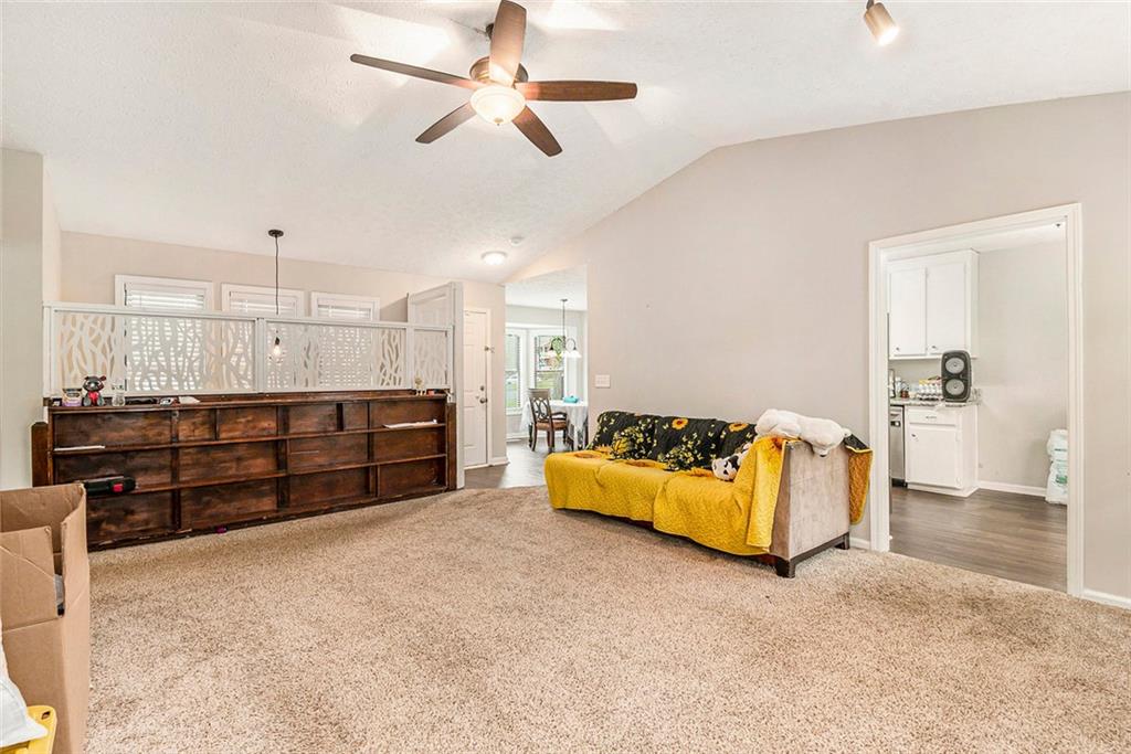 647 Sunshine Trace, Acworth, Georgia image 9
