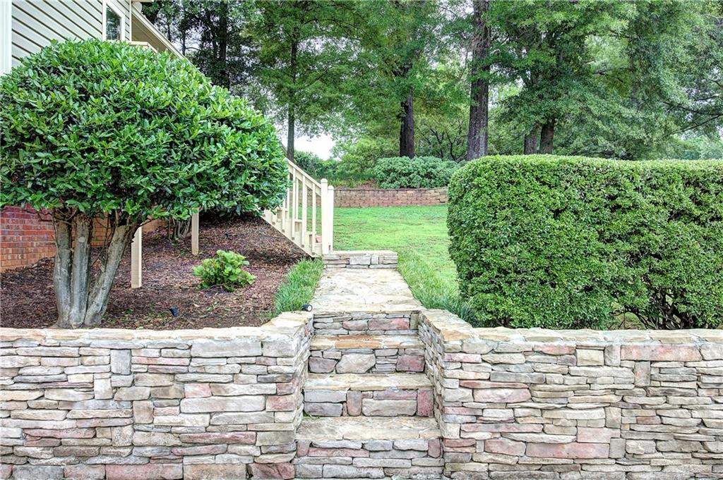 45 Skyview Circle