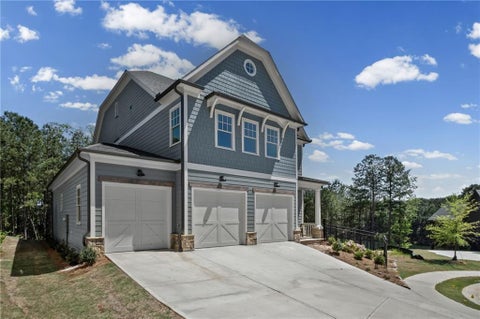 Homes For Sale - 708 Woodlake Court Ct<br/> Canton, GA 30114