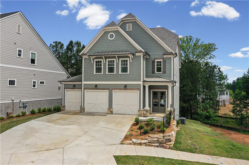 708 Woodlake Court