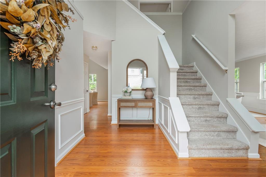 1005 Crabapple Lake Circle