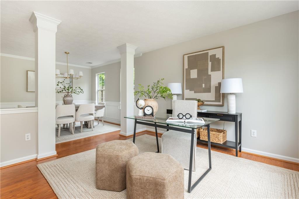 1005 Crabapple Lake Circle