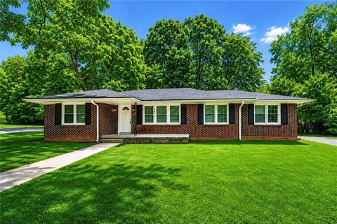 Homes For Rent - 2620 Wiggins Street<br/> Lithonia, GA 30059