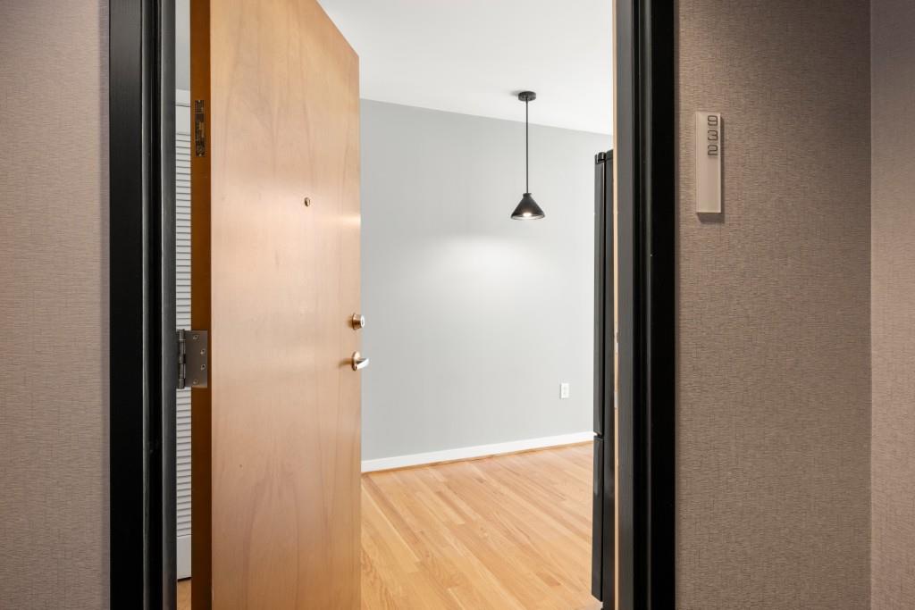 923 Peachtree Street NE 932