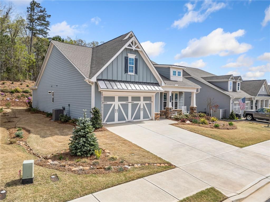 221 Hickory Bluffs Parkway