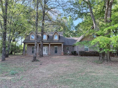 Homes For Sale - 1360 Millers Mill Road<br/> Stockbridge, GA 30281