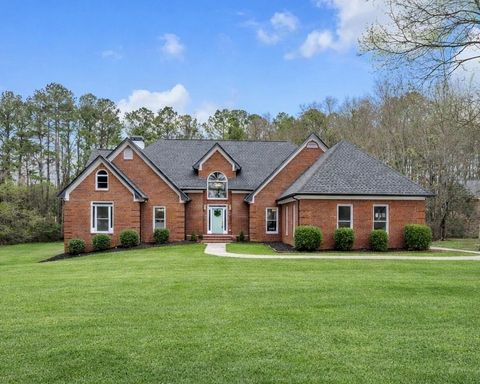 Homes For Sale - 165 Heath Way<br/> Fayetteville, GA 30214