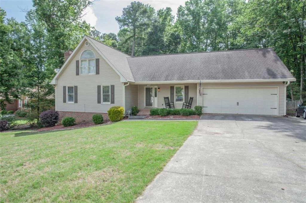 17 Mountain Oaks Drive