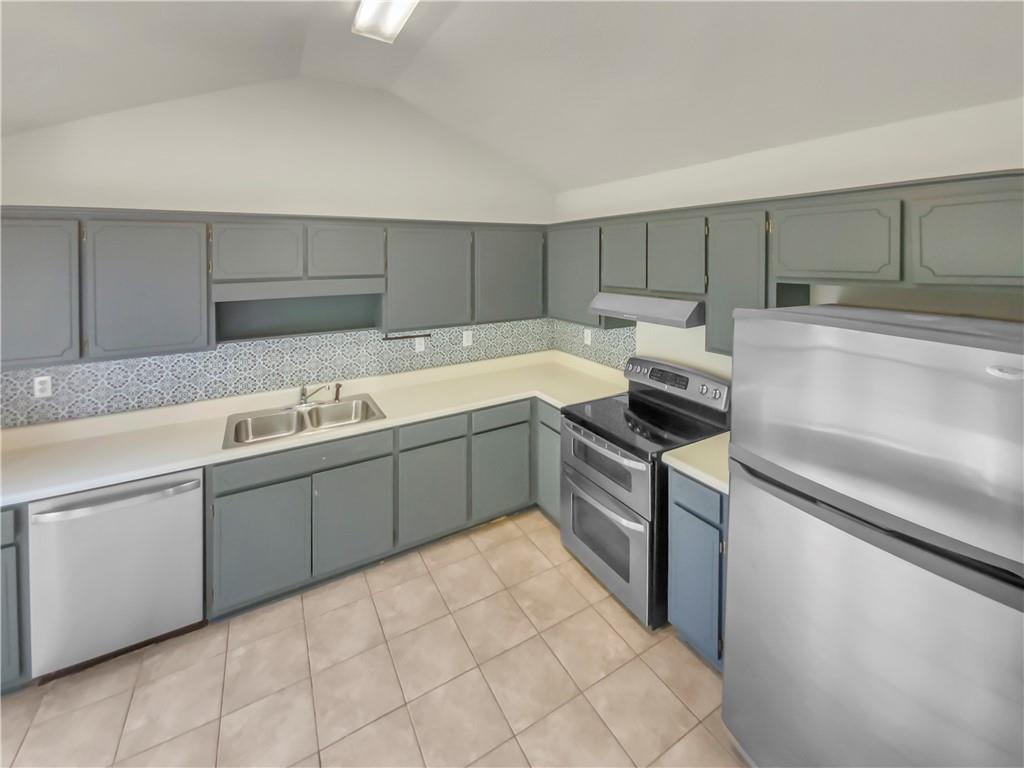 29 Saint James Place, Sharpsburg, Georgia image 6