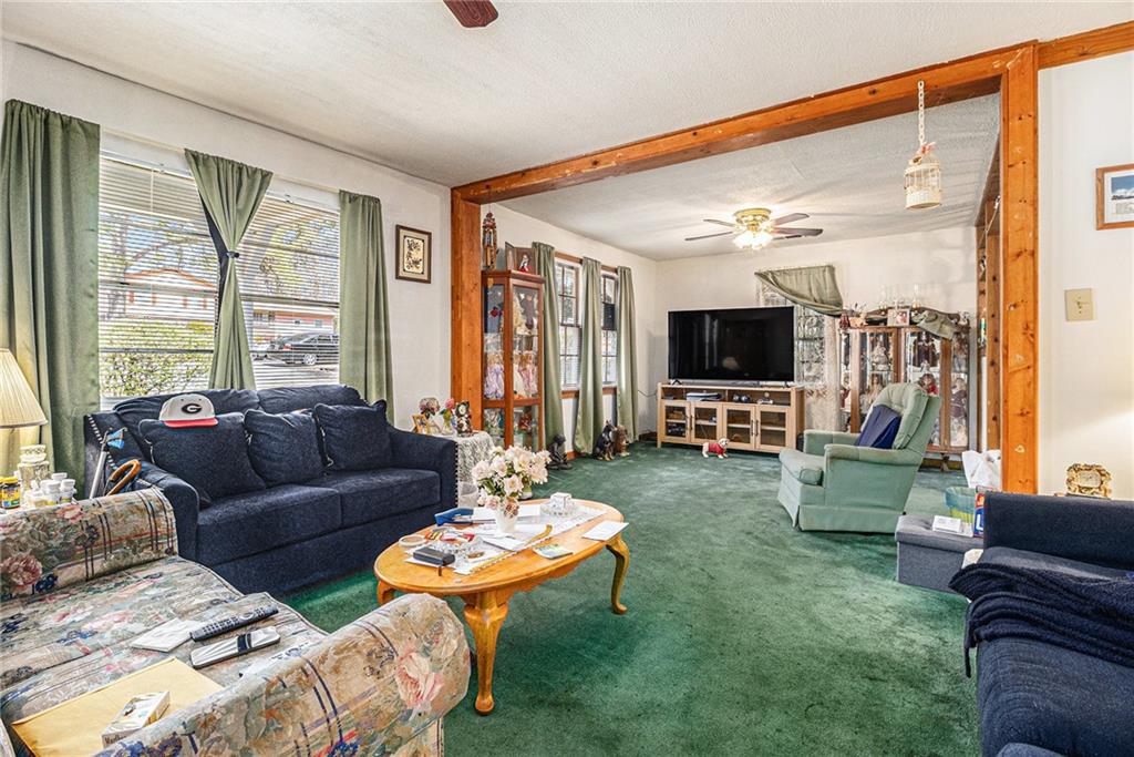 640 Maple Drive, Riverdale, Georgia image 6