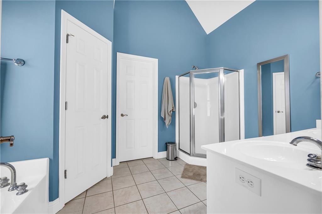 4463 N Gate Drive, Gainesville, Georgia image 27