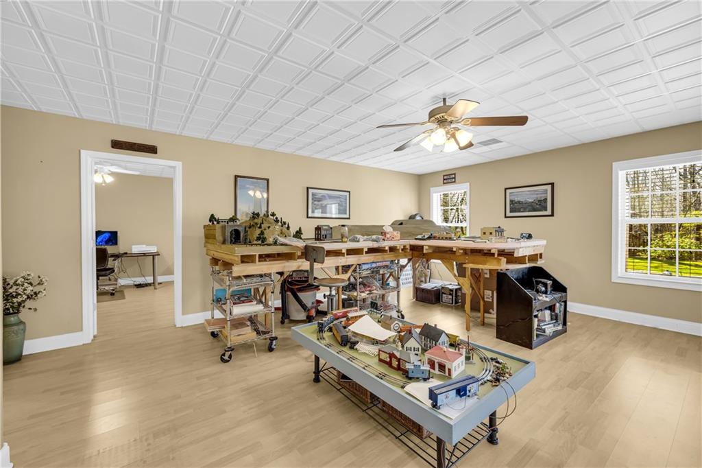 4463 N Gate Drive, Gainesville, Georgia image 42