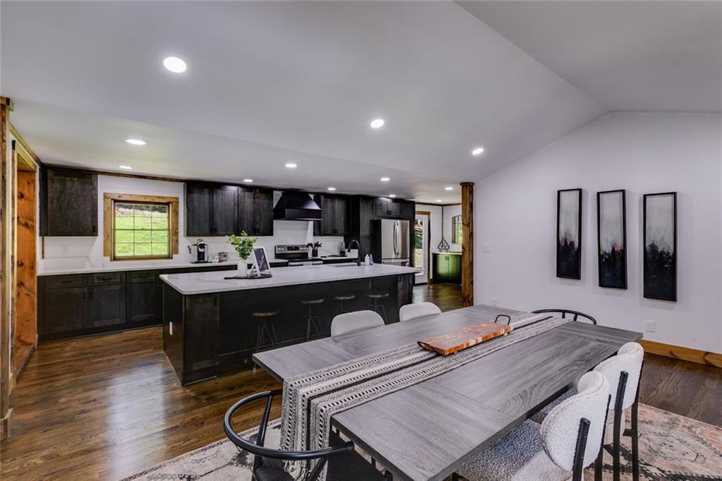 11 Collins Hollow Cove