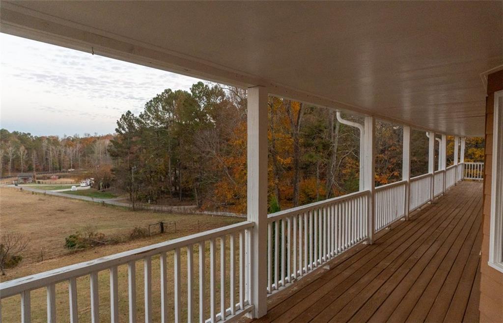 120 SNOWBERRY Path