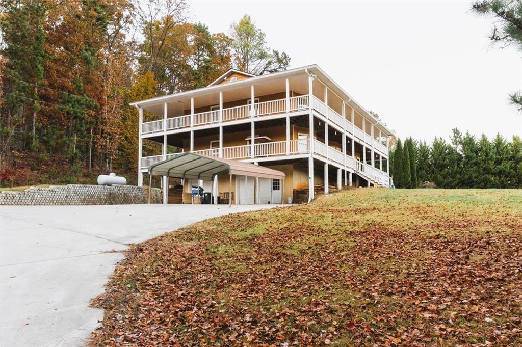 120 SNOWBERRY Path