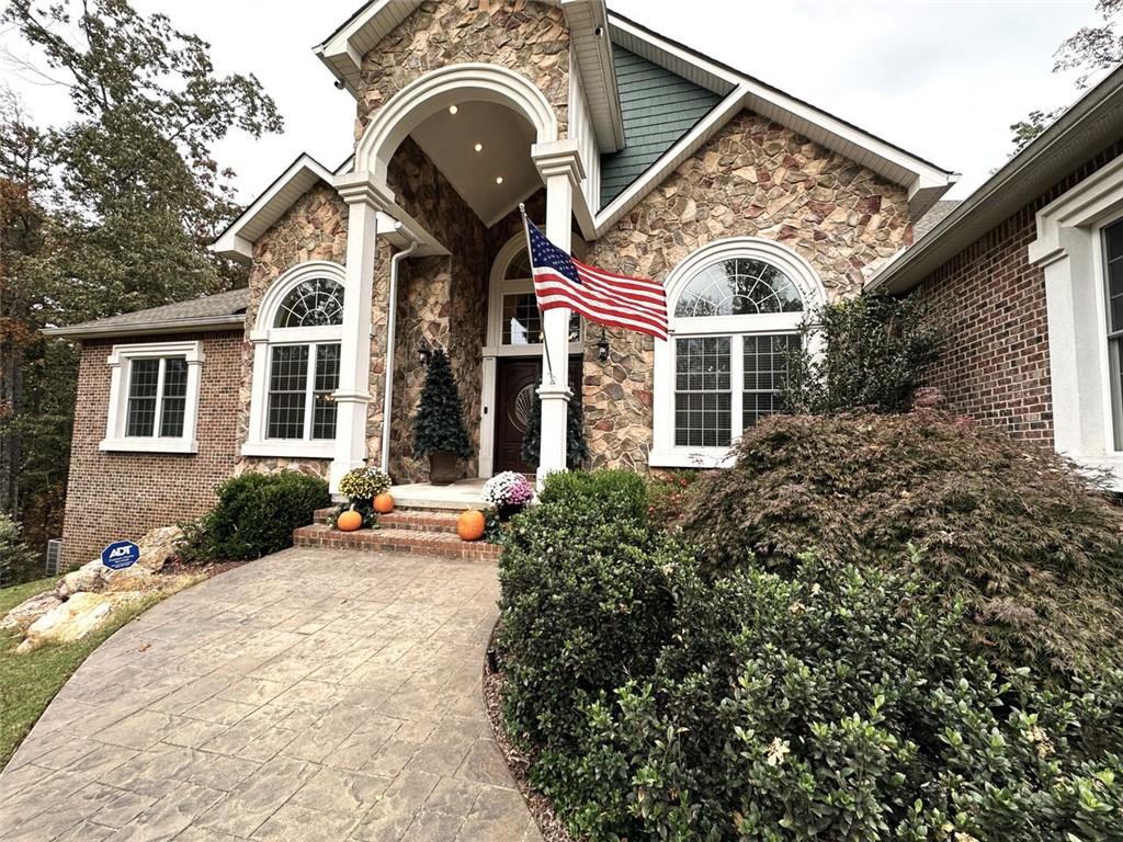 25 Fireside Court NW