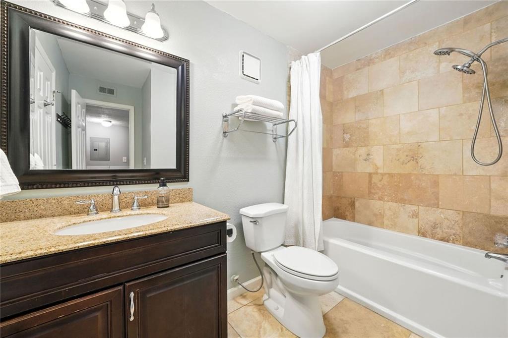 THE WILLOWS BY THE RIVER CONDOS - Residential