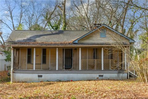 2965 Pearl Street East Point GA 30344