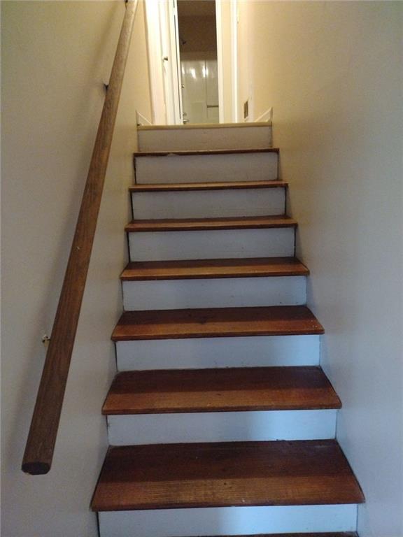 604 Pepperwood Lane, Stone Mountain, Georgia image 7