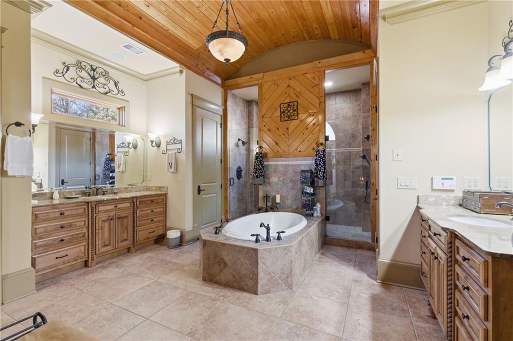 Gainesville, Georgia, 30506, United States, 4 Bedrooms Bedrooms, ,7 BathroomsBathrooms,Residential,Active,2018687