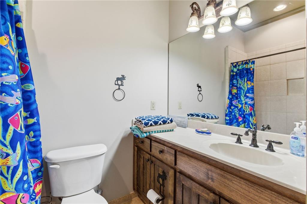 Gainesville, Georgia, 30506, United States, 4 Bedrooms Bedrooms, ,7 BathroomsBathrooms,Residential,Active,2018687