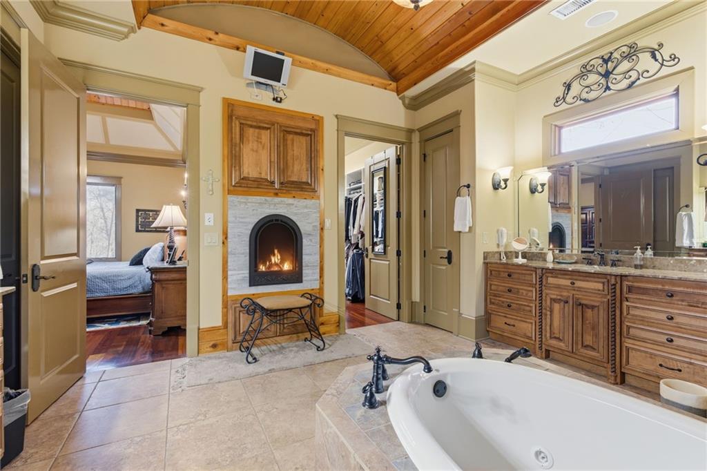 Gainesville, Georgia, 30506, United States, 4 Bedrooms Bedrooms, ,7 BathroomsBathrooms,Residential,Active,2018687
