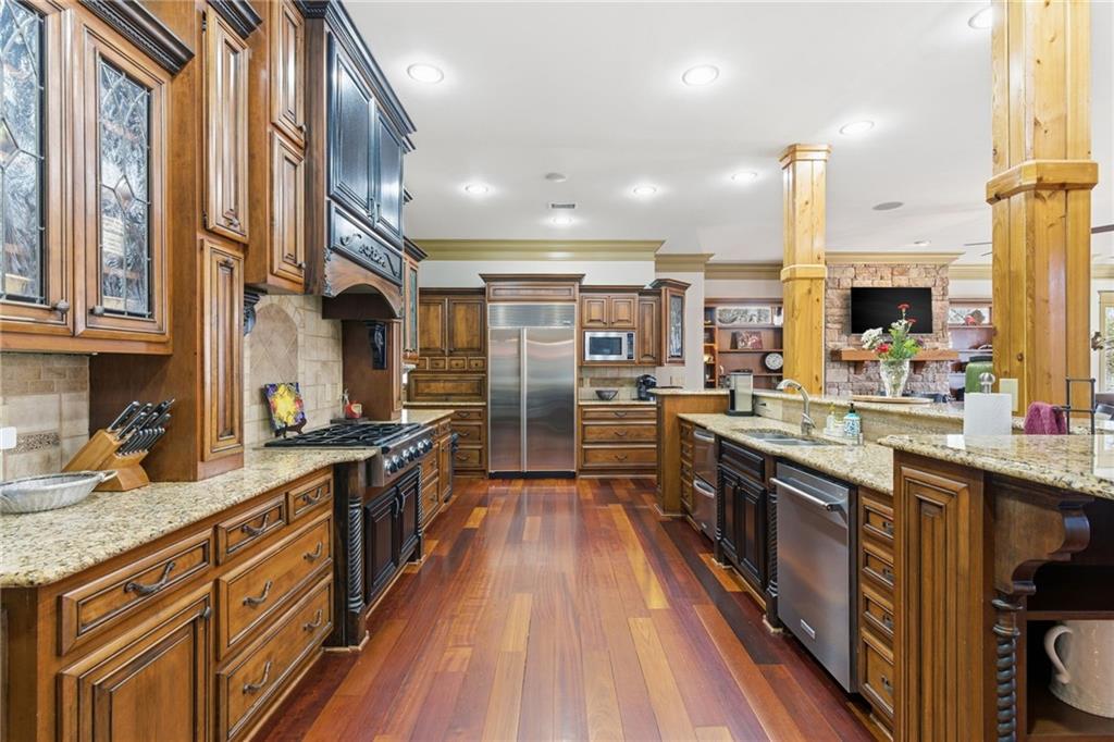 Gainesville, Georgia, 30506, United States, 4 Bedrooms Bedrooms, ,7 BathroomsBathrooms,Residential,Active,2018687