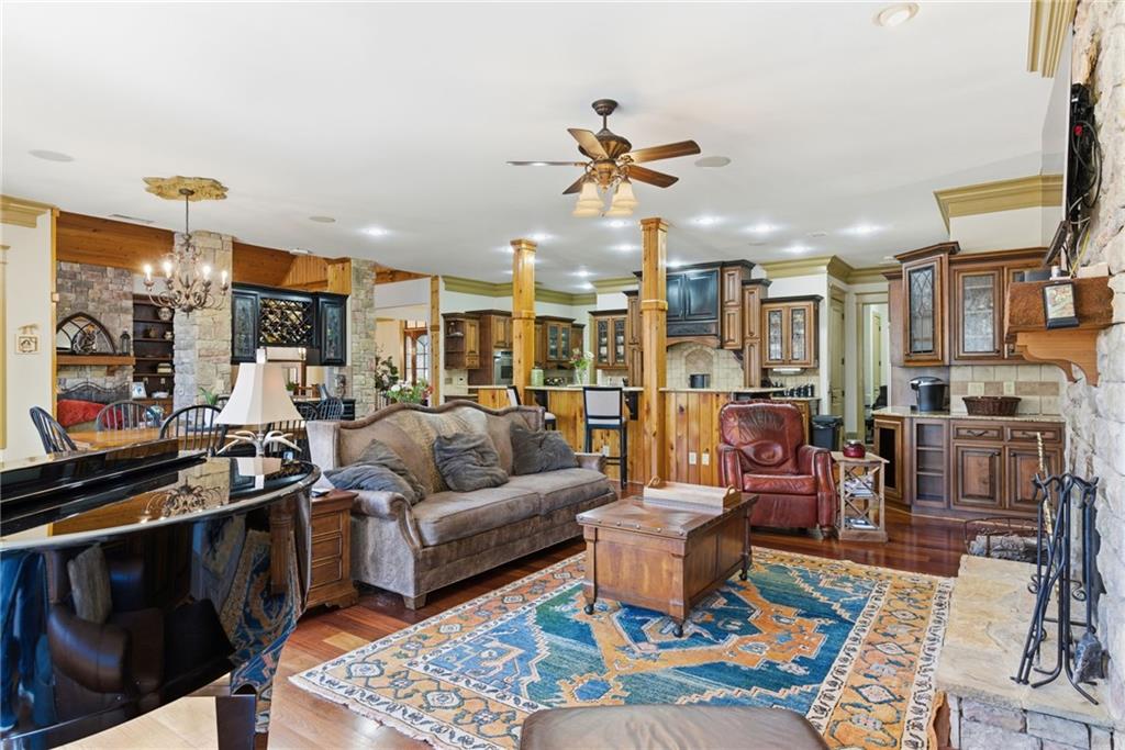 Gainesville, Georgia, 30506, United States, 4 Bedrooms Bedrooms, ,7 BathroomsBathrooms,Residential,Active,2018687