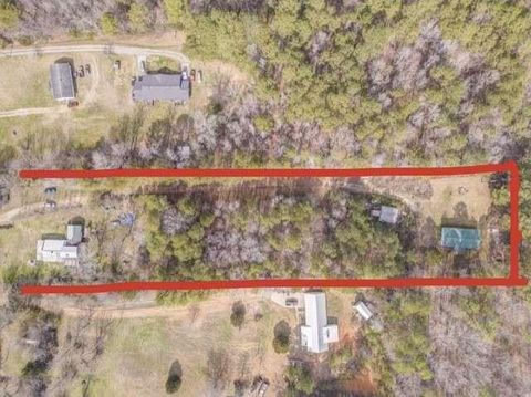 Homes For Sale - 4803 S Cedartown Hwy Hwy<br/> Lindale, GA 30147