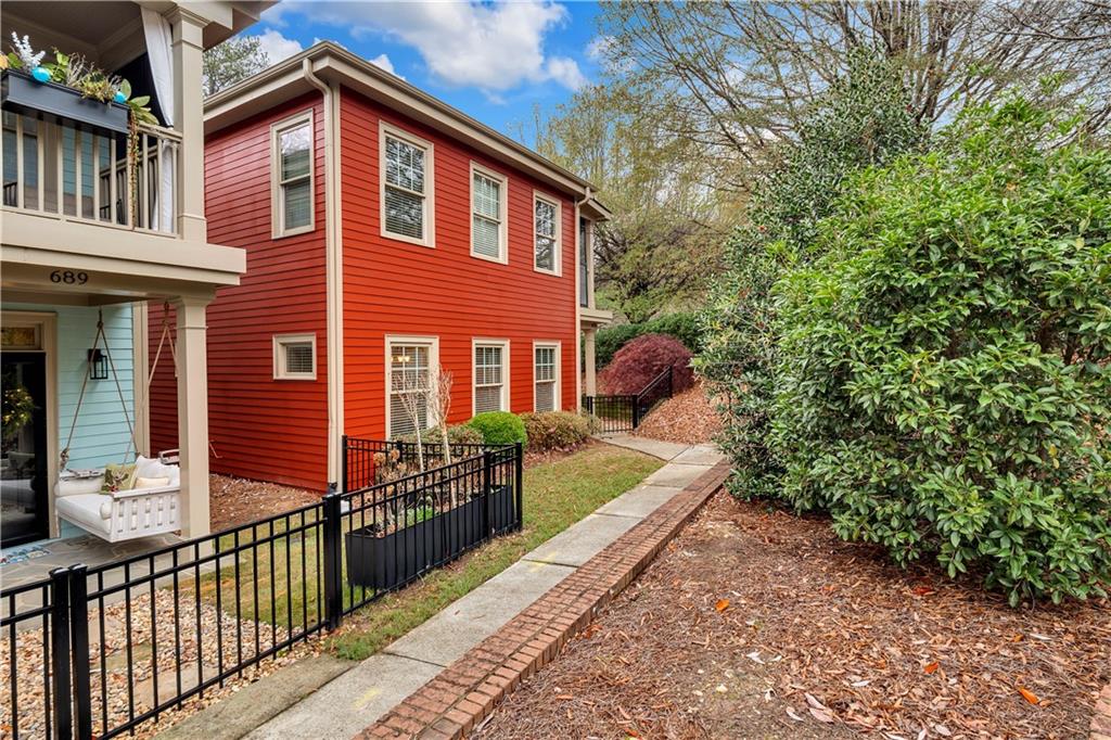 695 Holcomb Bridge Road