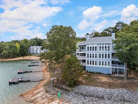 Condo For Rent - 2100 Habersham Marina Road #201E<br/> Cumming, GA 30041